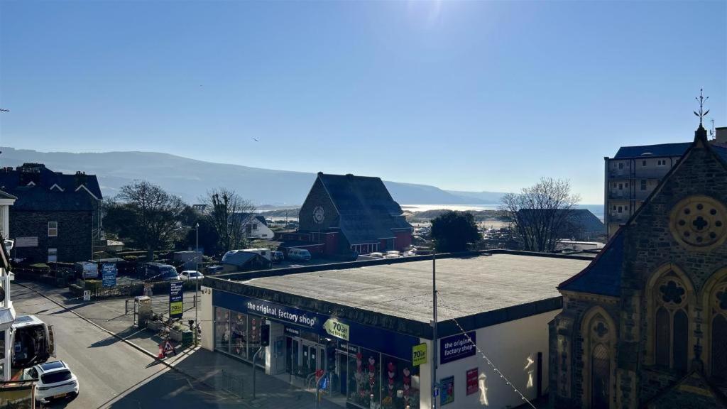 Luxury 4 Bedroom Seaside Apartment - Glan Y Werydd House Barmouth Esterno foto