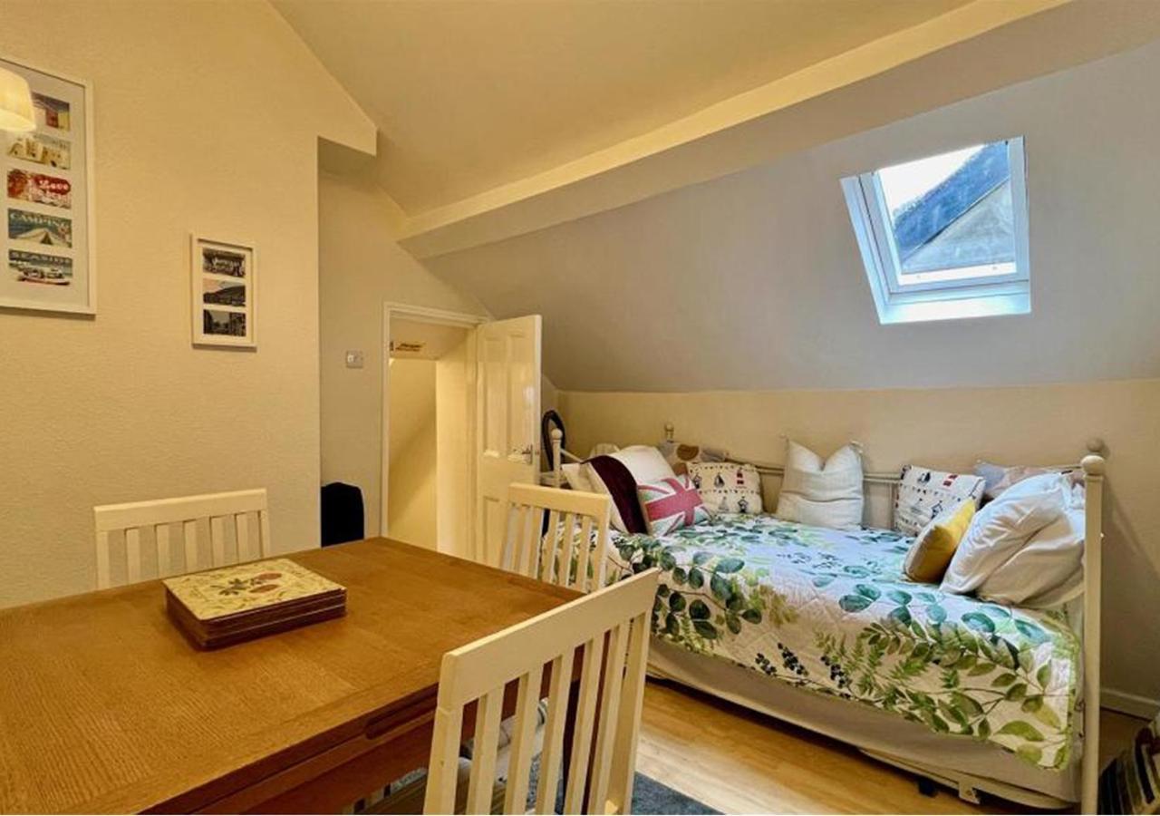 Luxury 4 Bedroom Seaside Apartment - Glan Y Werydd House Barmouth Esterno foto